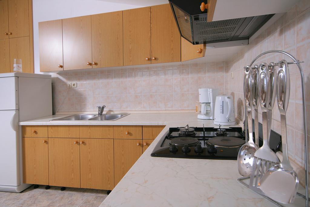 Apartments Daniela Трогир Экстерьер фото